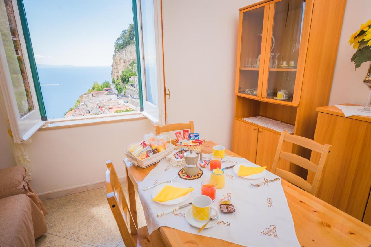 La Villa Di Enzo Casa Vacanze Con Vista Mare Амалфи Екстериор снимка